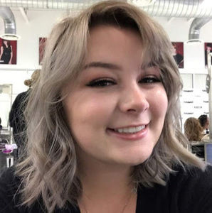 Meet your Posher, Kelly